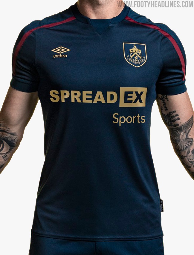 Burnley hot sale 3rd kit